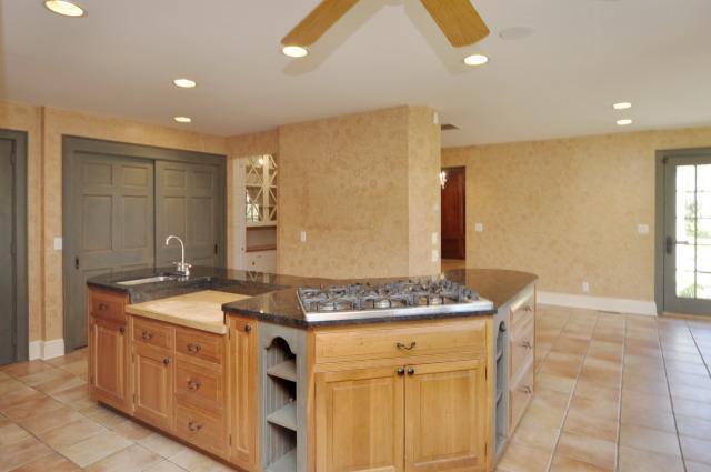1556 Long Road Kalamazoo, MI 49008 - Photo 6 of 24 Additional Photo