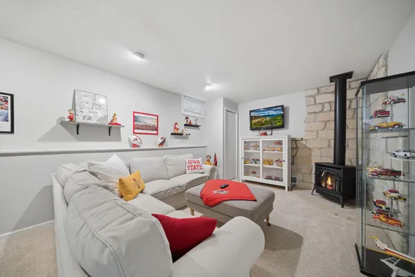 $489,900 | 313 Chancery Lane, Mankato, MN 56001