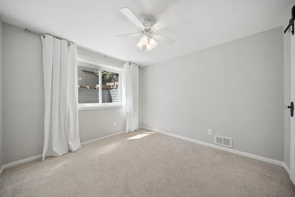 $489,900 | 313 Chancery Lane, Mankato, MN 56001