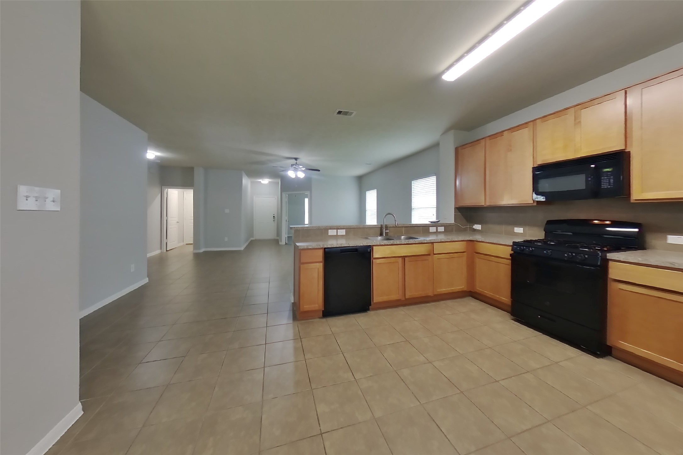 2122 Hackberry Bank Lane Rosenberg, TX 77471 - Photo 5 of 15
