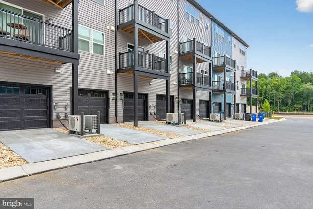 $499,990 | 10009 B American Pharoah Lane, Laurel, MD 20723