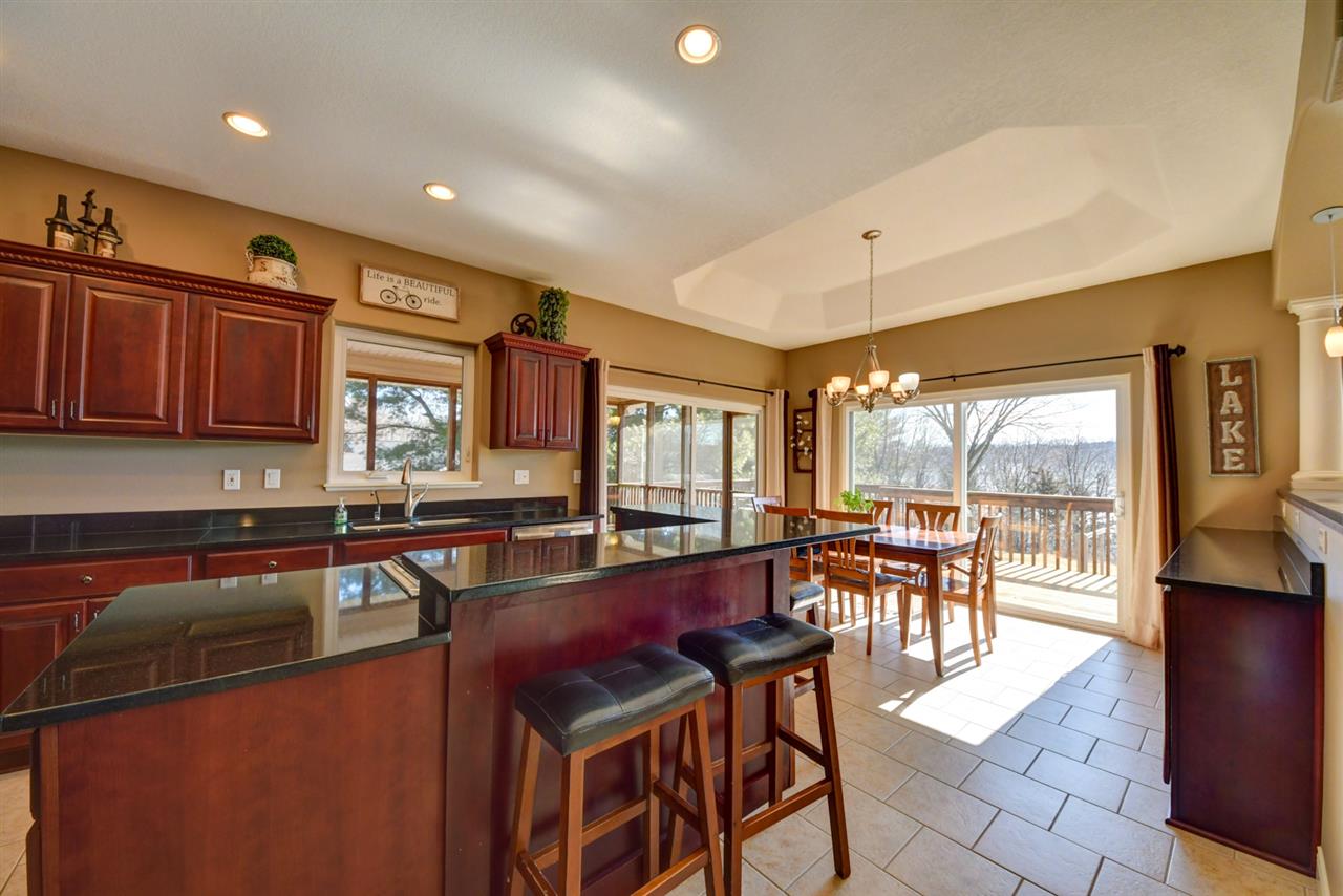2147 Lakeview Ridge Drive Northeast Solon, IA 52333 - Photo 4 of 45 Gallery Image 4