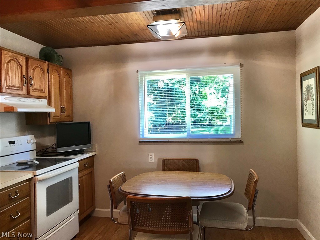 4548 Liberty Road Cleveland, OH 44121 - Photo 8 of 22