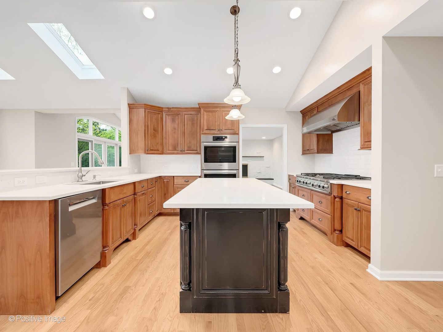2S560 Seneca Drive Wheaton, IL 60189 - Photo 14 of 39