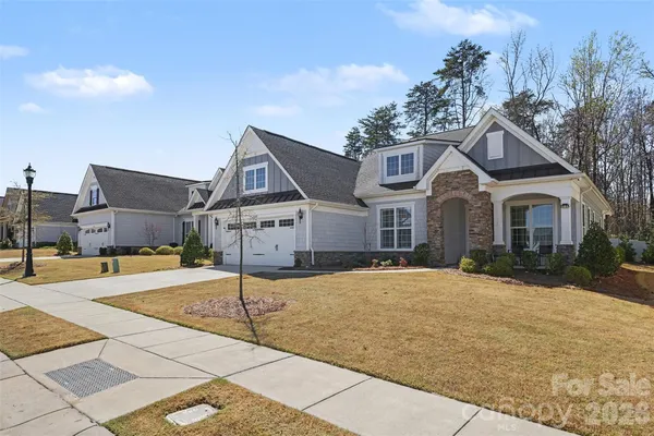 $645,000 | 14605 Crosswater Lane, Charlotte, NC 28278