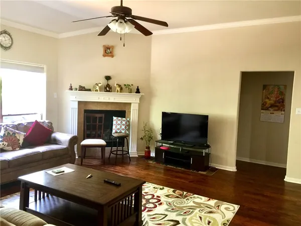 $2,995 | 7217 Othello Cove, Austin, TX 78735