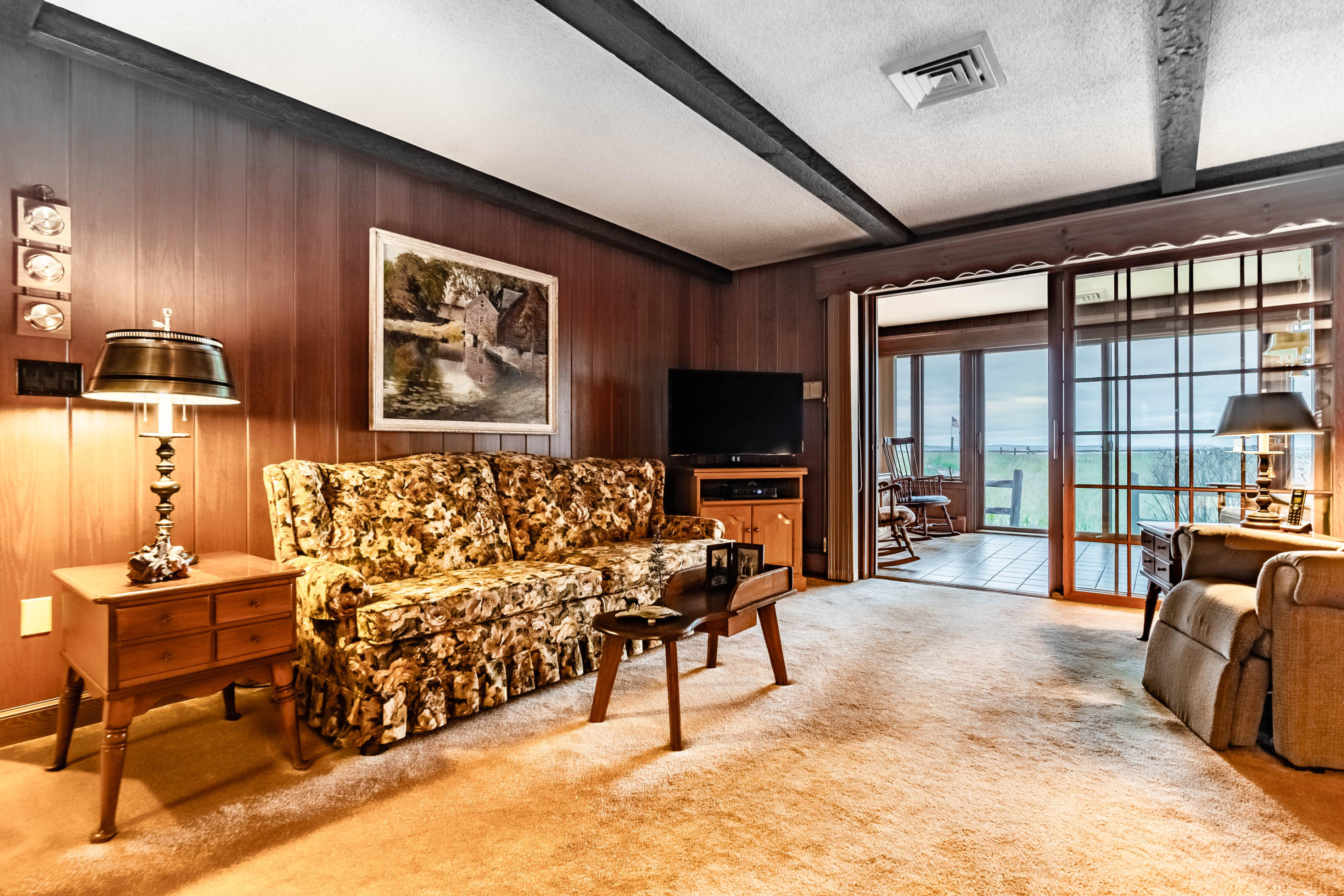 89 Hills Beach Road Biddeford, ME 04005 - Photo 18 of 36 Family room