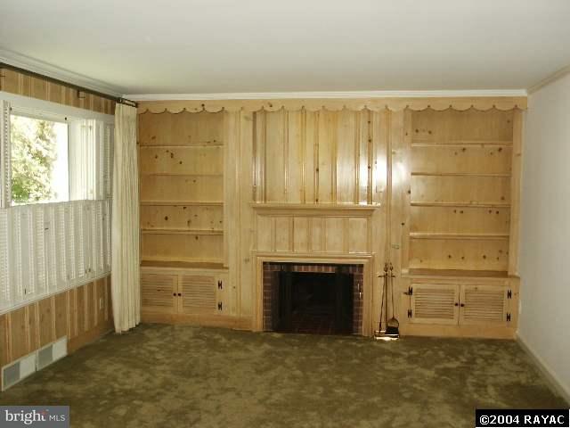 229 George Street Hanover, PA 17331 - Photo 4 of 8 Gallery Image 4