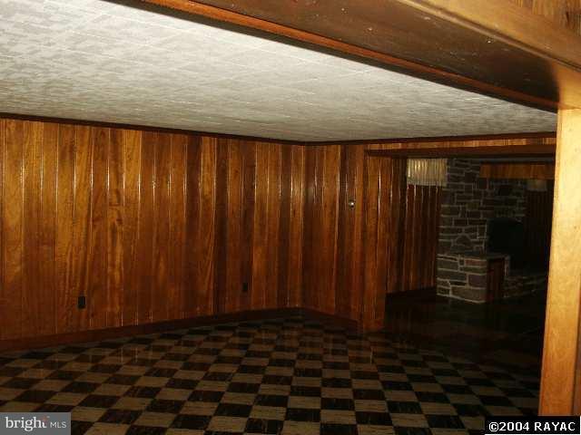 229 George Street Hanover, PA 17331 - Photo 7 of 8 Gallery Image 7