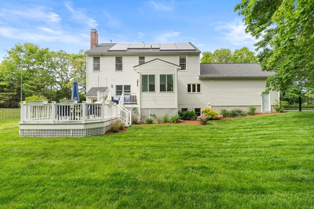 419 Hudson Road Sudbury, MA 01776 - Photo 2 of 42