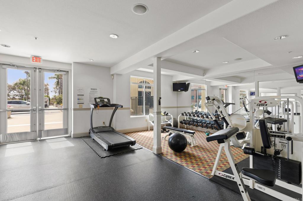 9237 Regents Road, Unit K218 La Jolla, CA 92037 - Photo 10 of 32 Exercise Room
