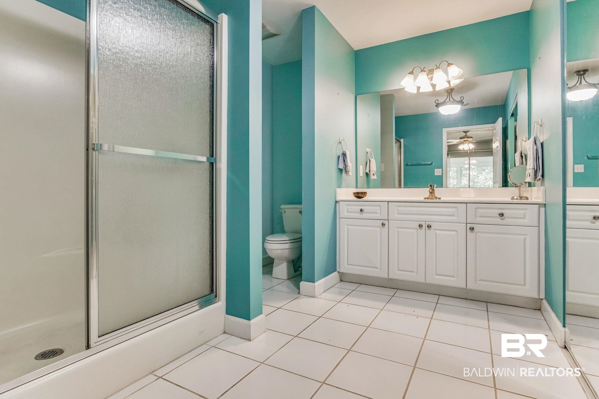 3200 Loop Road, Unit 66 Orange Beach, AL 36561 - Photo 19 of 28 ensuite bath