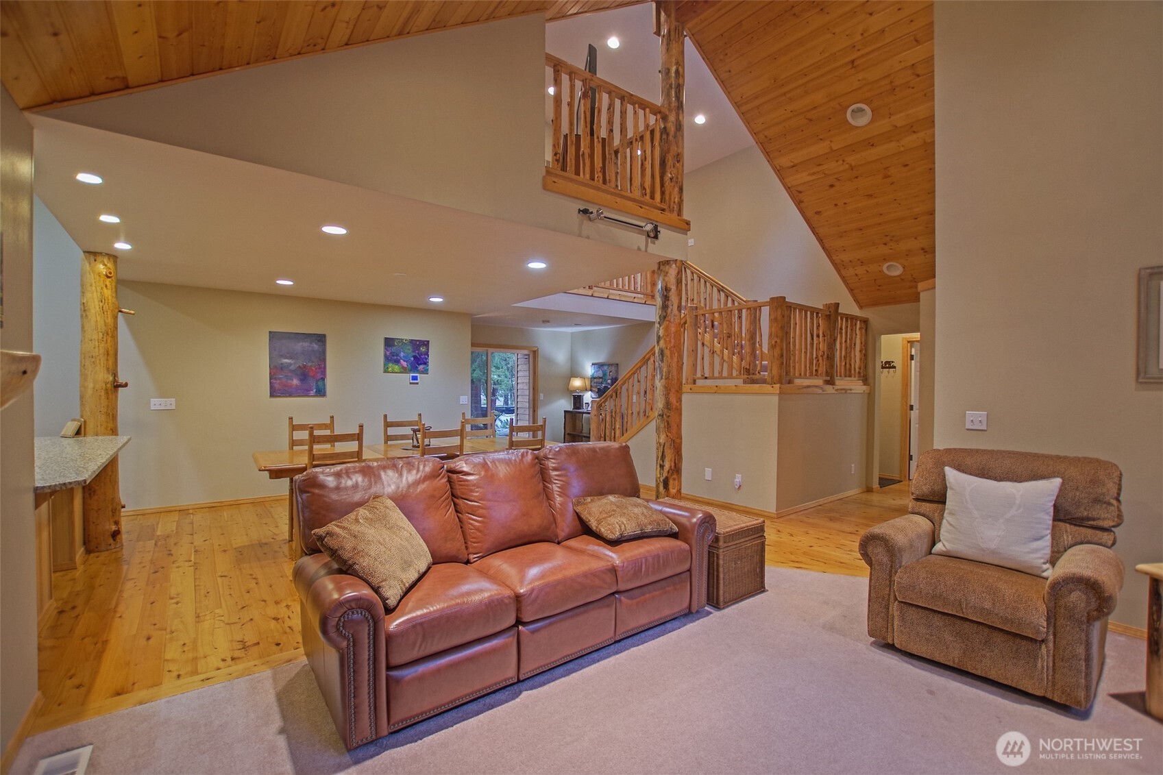 140 Evergreen Valley Loop Road Ronald, WA 98940 - Photo 11 of 37 a living room with furniture and a couch