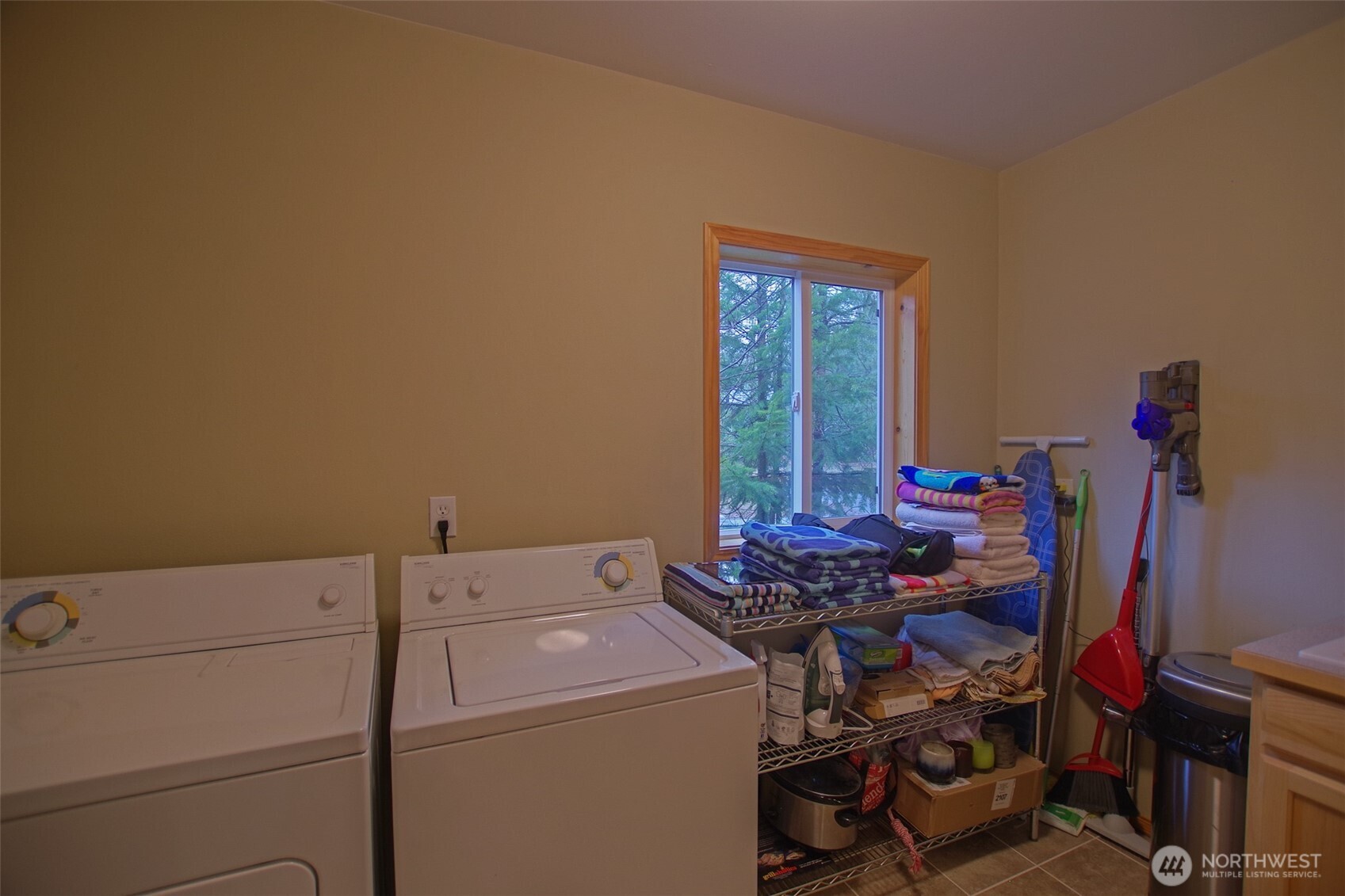 140 Evergreen Valley Loop Road Ronald, WA 98940 - Photo 19 of 37 a room with storage and utility
