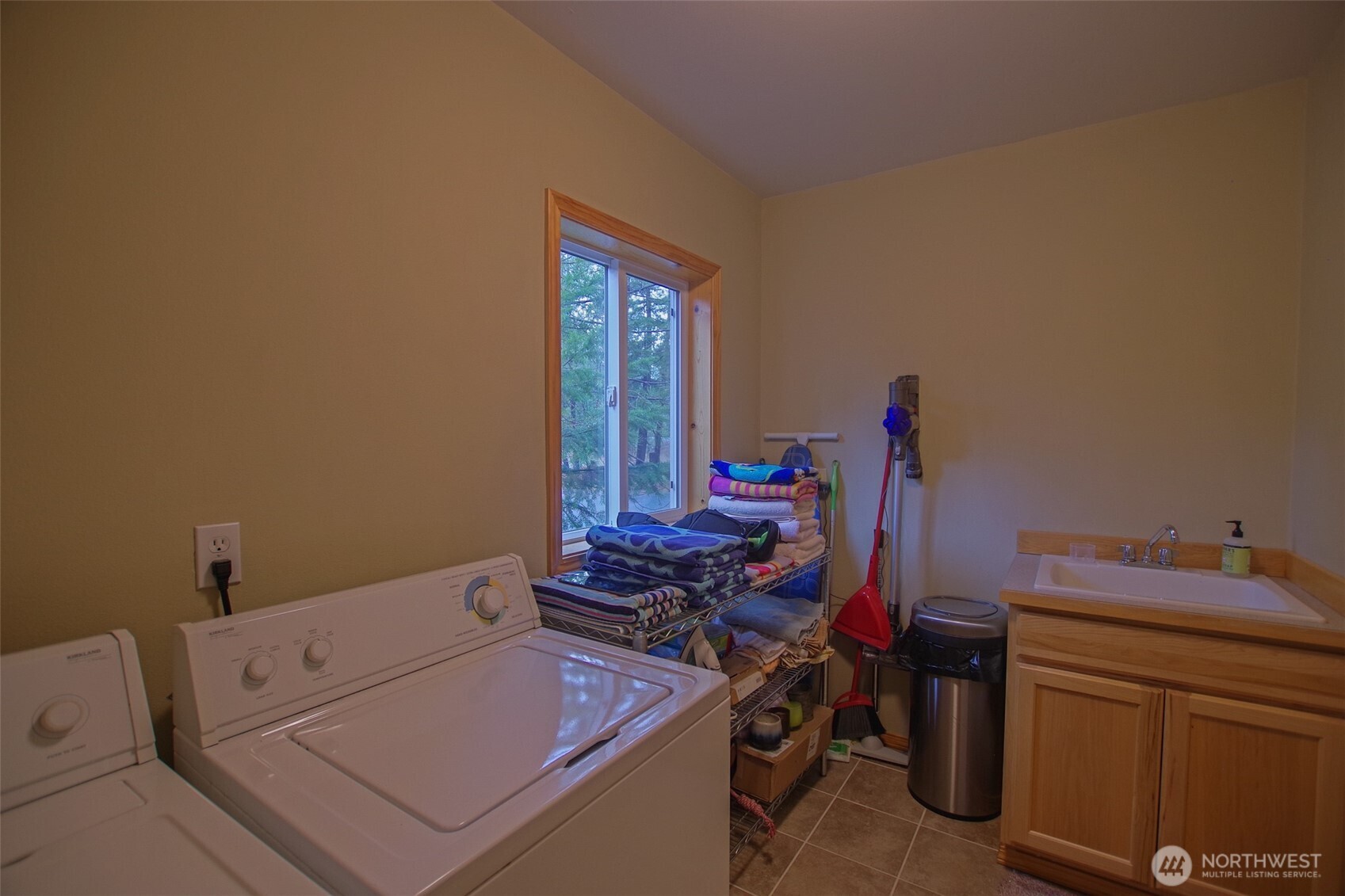 140 Evergreen Valley Loop Road Ronald, WA 98940 - Photo 20 of 37 a room with storage and utility