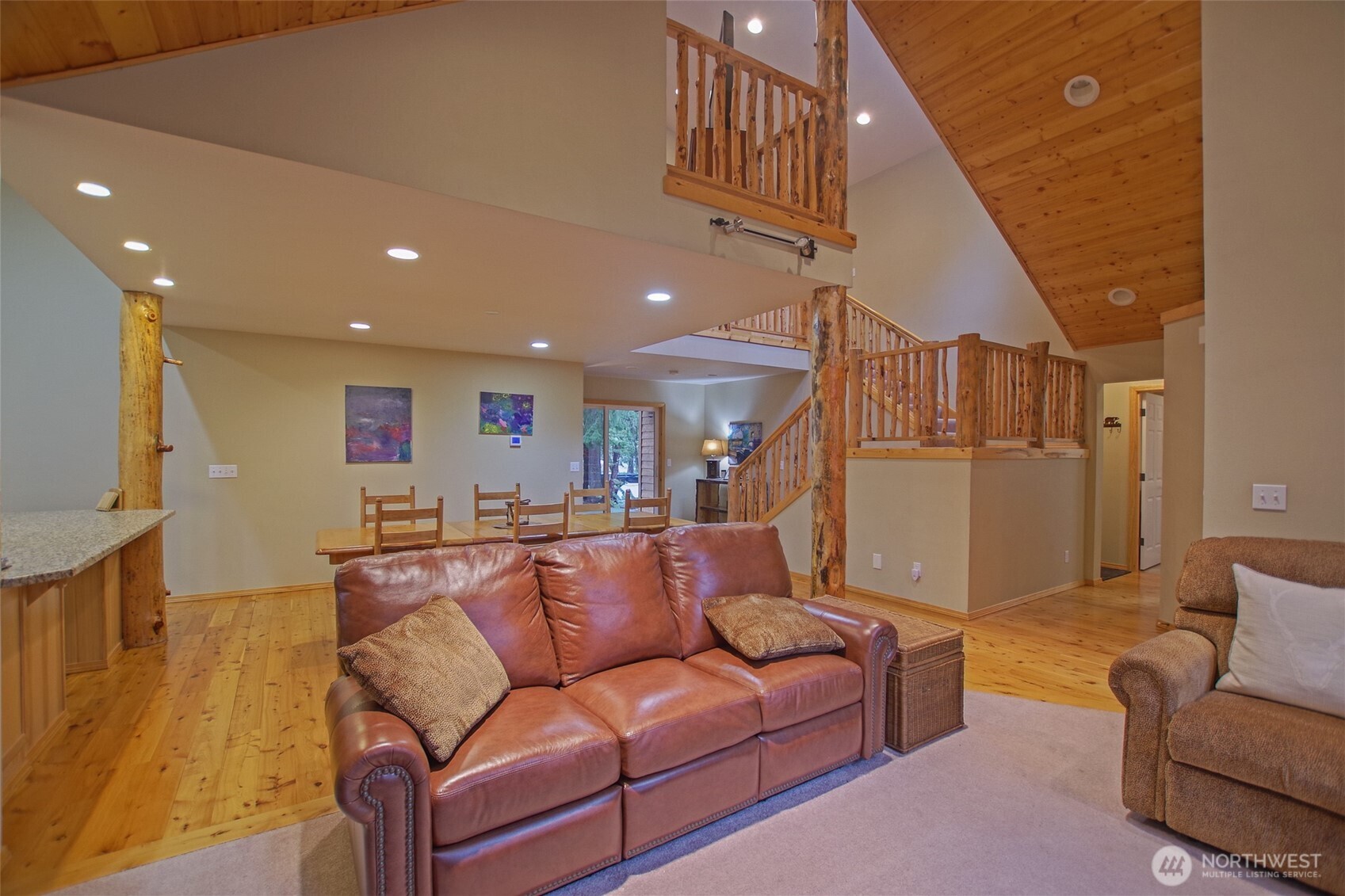 140 Evergreen Valley Loop Road Ronald, WA 98940 - Photo 9 of 37 a living room with furniture and a flat screen tv