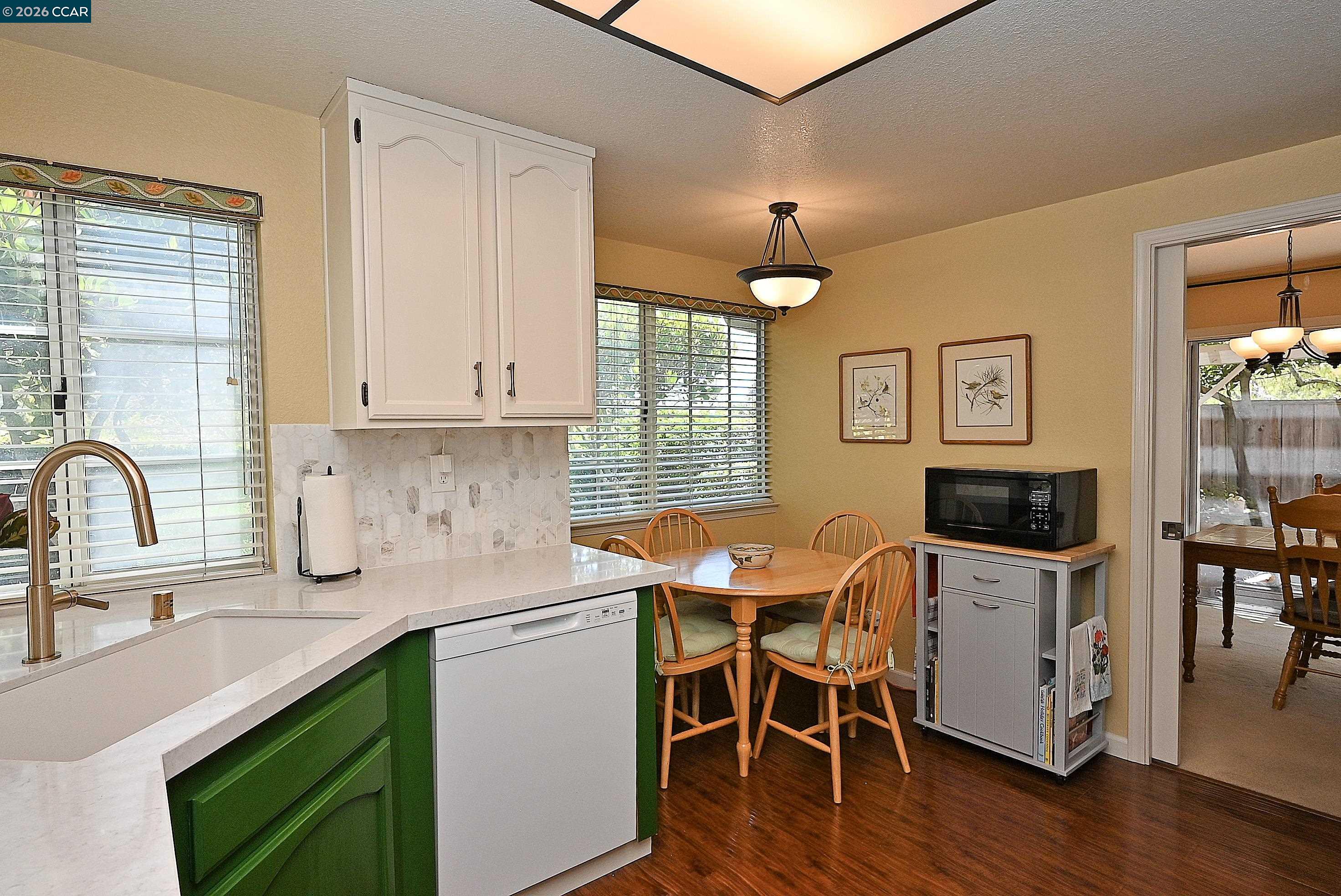 6670 Edgewood Way Castro Valley, CA 94552 - Photo 24 of 56