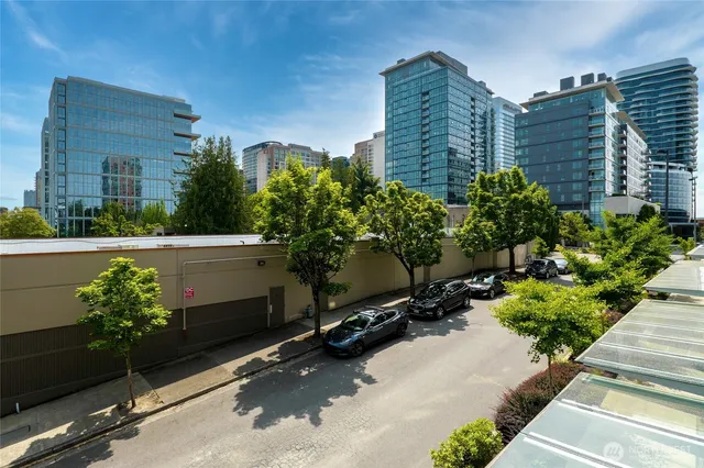 $599,000 | 1085 103rd Avenue Northeast, Unit 217, Bellevue, WA 98004