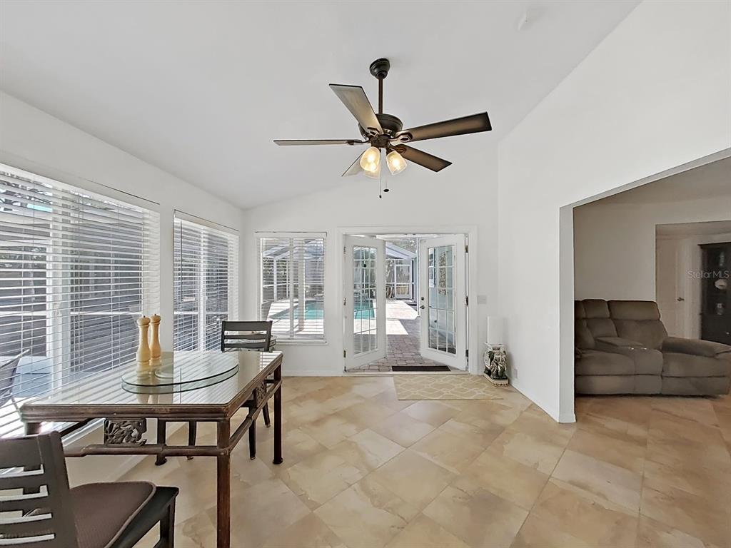 7645 Harborview Way Seminole, FL 33776 - Photo 17 of 55
