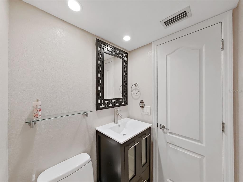 7645 Harborview Way Seminole, FL 33776 - Photo 18 of 55