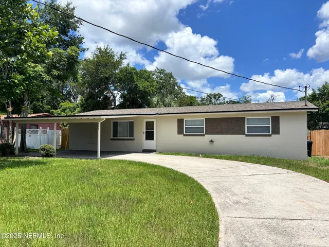$283,000 | 583 Clermont Avenue South, Orange Park, FL 32073