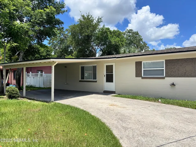 $283,000 | 583 Clermont Avenue South, Orange Park, FL 32073