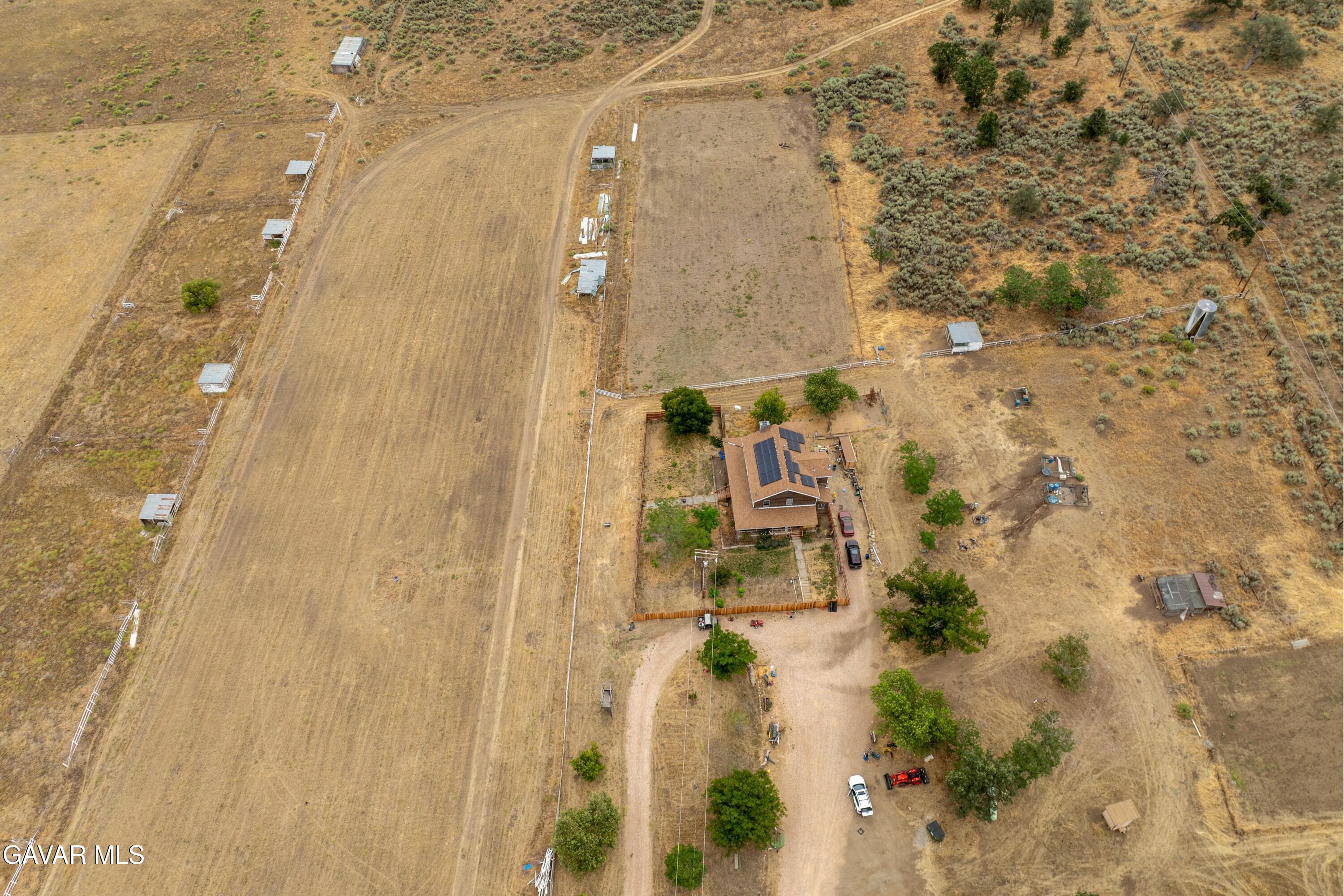 18518 Pellisier Road Tehachapi, CA 93561 - Photo 27 of 32 16-DJI_0020-HDR