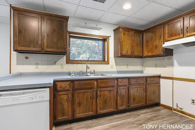 $450,000 | 26651 6th Avenue, Gobles, MI 49055