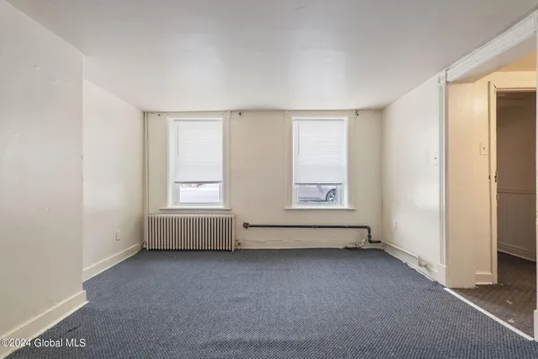 $1,100 | 359 Washington Avenue, Unit BSMT, Albany, NY 12206