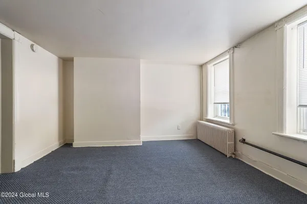 $1,100 | 359 Washington Avenue, Unit BSMT, Albany, NY 12206