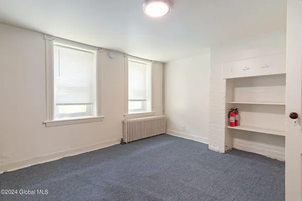 $1,100 | 359 Washington Avenue, Unit BSMT, Albany, NY 12206