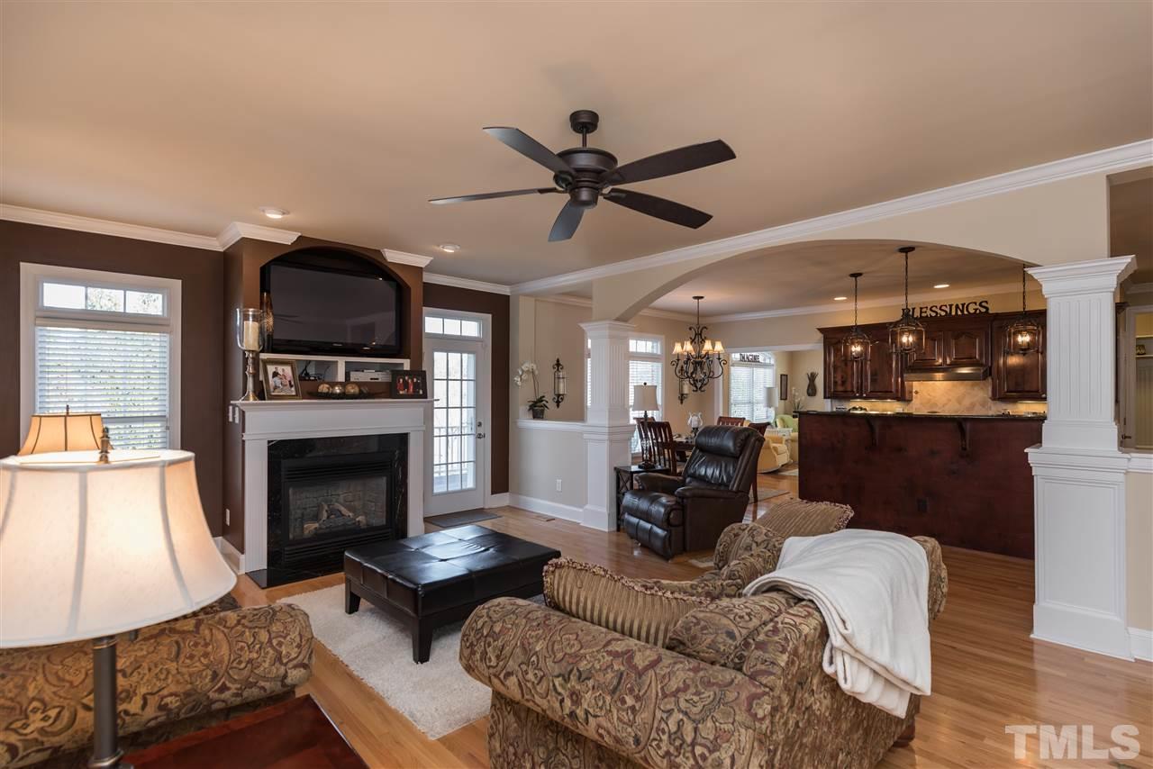 4613 Watkins Road Raleigh, NC 27616 - Photo 3 of 25