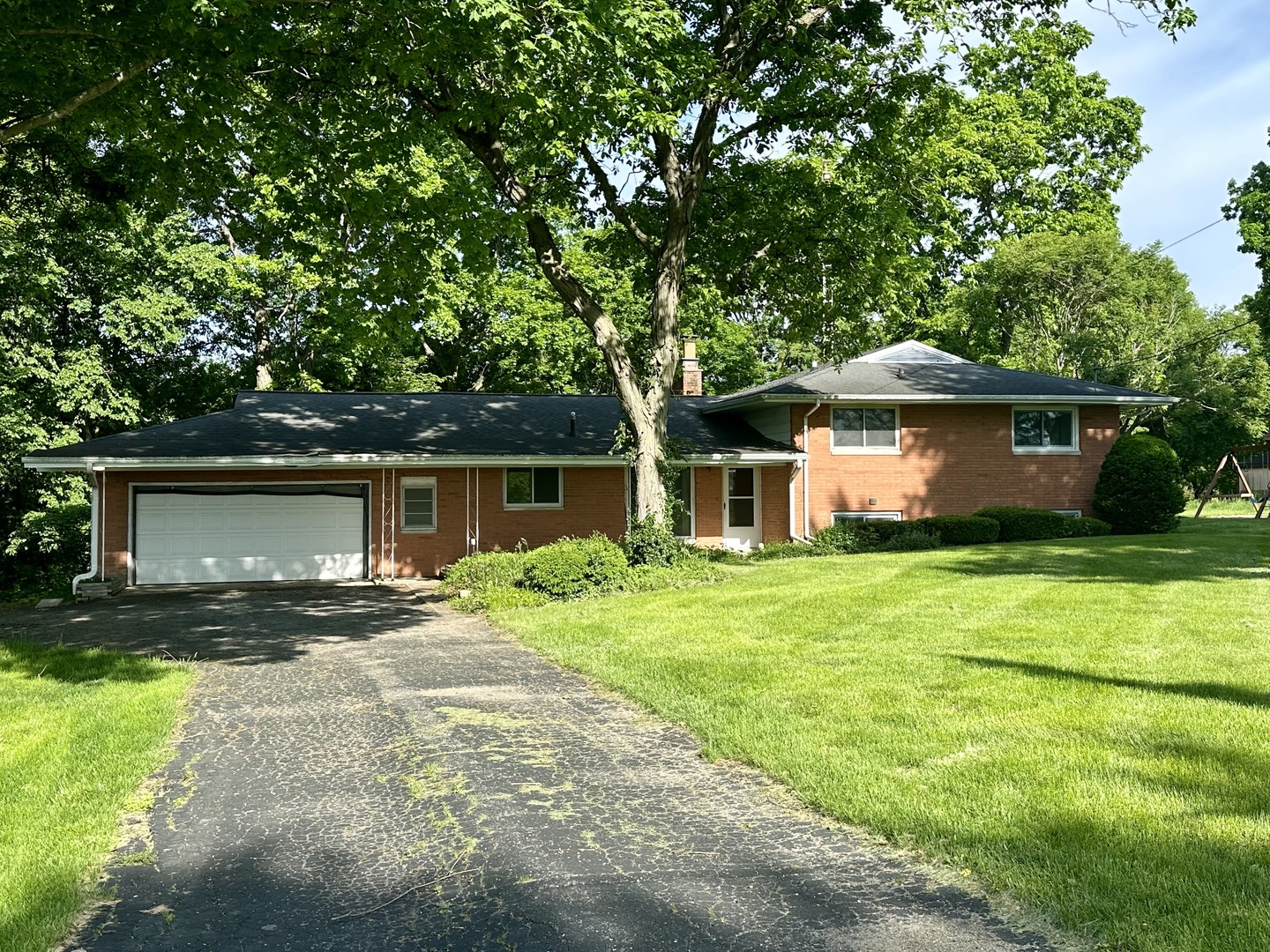 1453 North 2401st Road Ottawa, IL 61350 - Photo 2 of 26 a front view of house with yard and green space