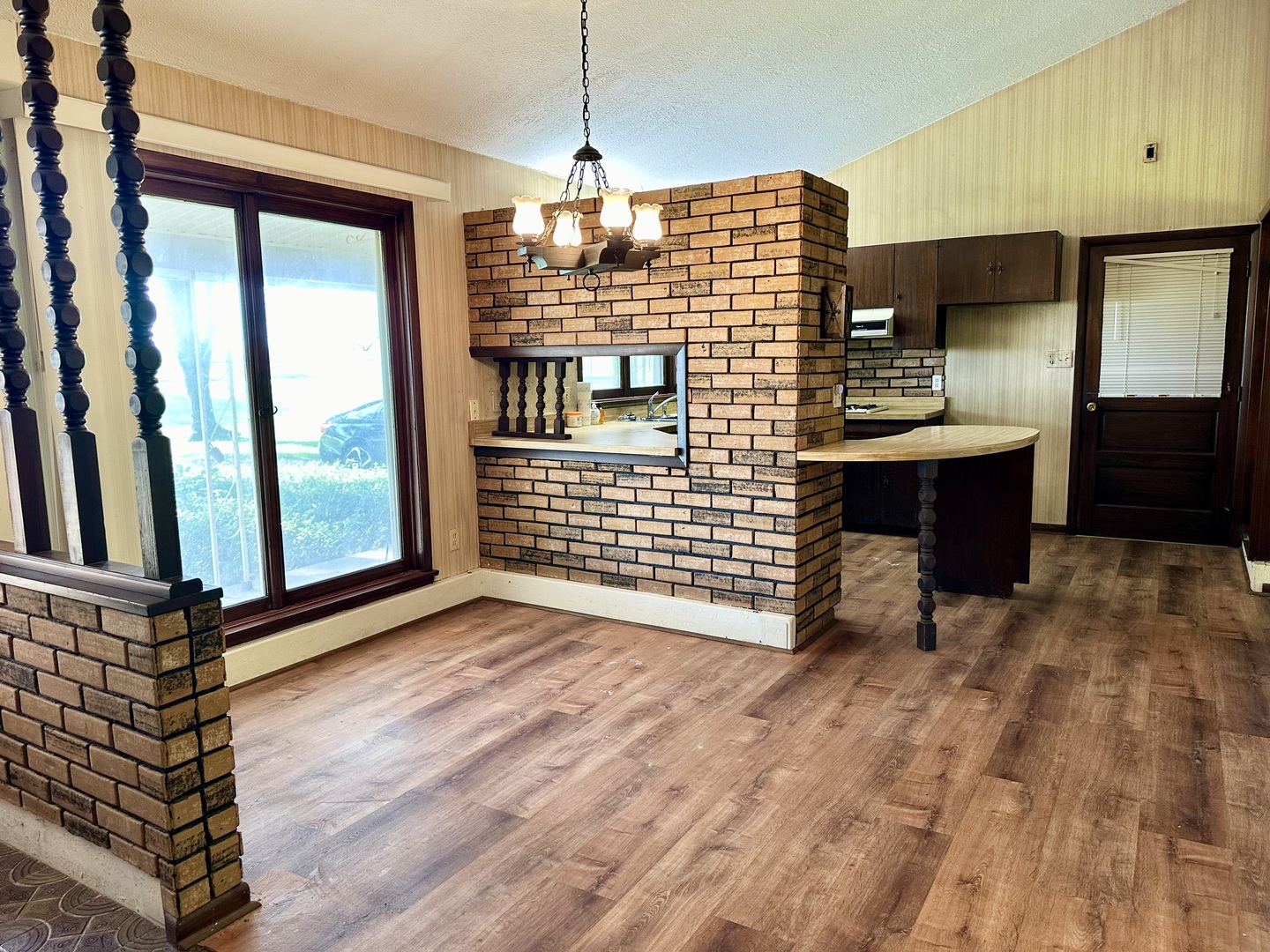 1453 North 2401st Road Ottawa, IL 61350 - Photo 3 of 26 a view of livingroom with furniture and window