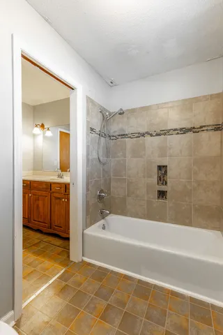 $274,900 | 2500 Shenandoah Drive, Chattanooga, TN 37421