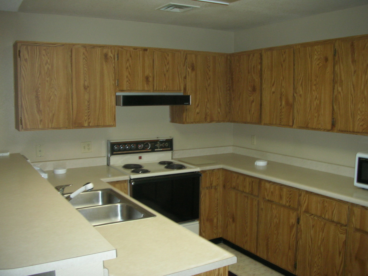 14300 West Bell Road, Unit 84 Surprise, AZ 85374 - Photo 2 of 6 Kitchen View #1