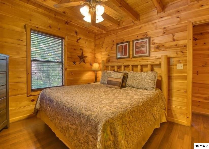2042 Bird Ridge Road Sevierville, TN 37876 - Photo 2 of 9 Gallery Image 2