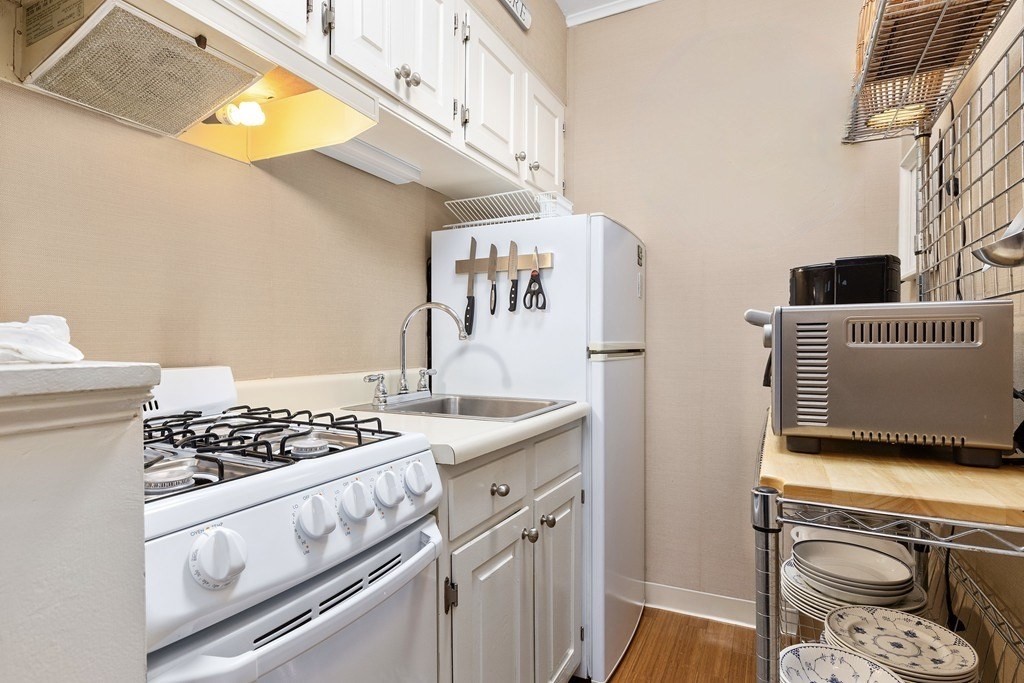 3040 Falmouth Road, Unit G1 Barnstable, MA 02655 - Photo 7 of 15 Gallery Image 7