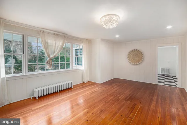 $3,999 | 1546 Dranesville Road, Herndon, VA 20170