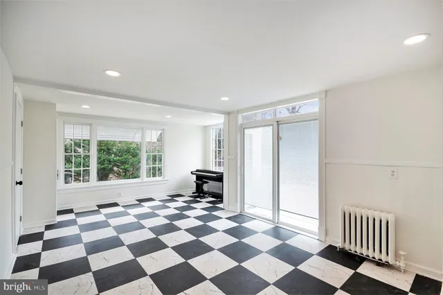 $3,999 | 1546 Dranesville Road, Herndon, VA 20170