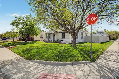 $550,000 | 901 South Locust Street, Denver, CO 80224