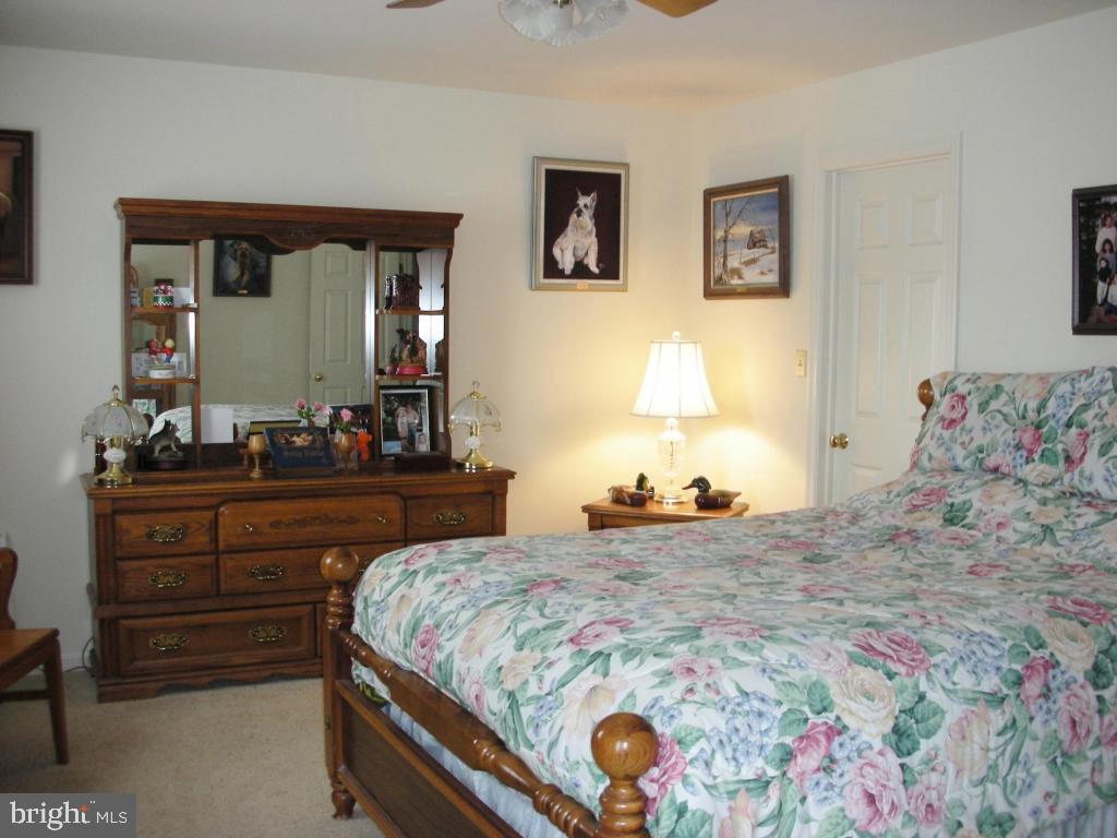 115 Moorland Court Lititz, PA 17543 - Photo 9 of 23 Gallery Image 9