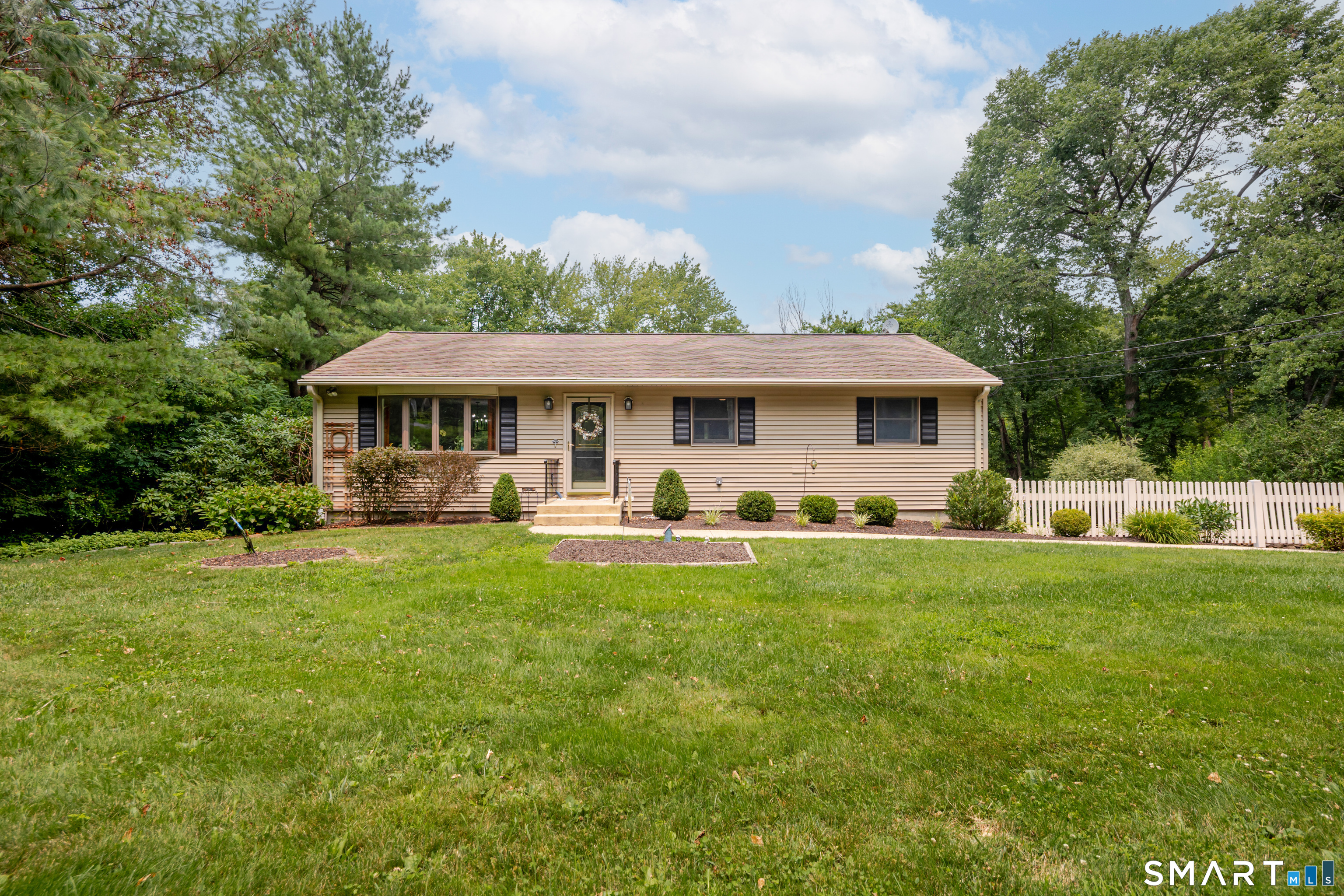 13 Birch Road Danbury, CT 06811 - Photo 2 of 39