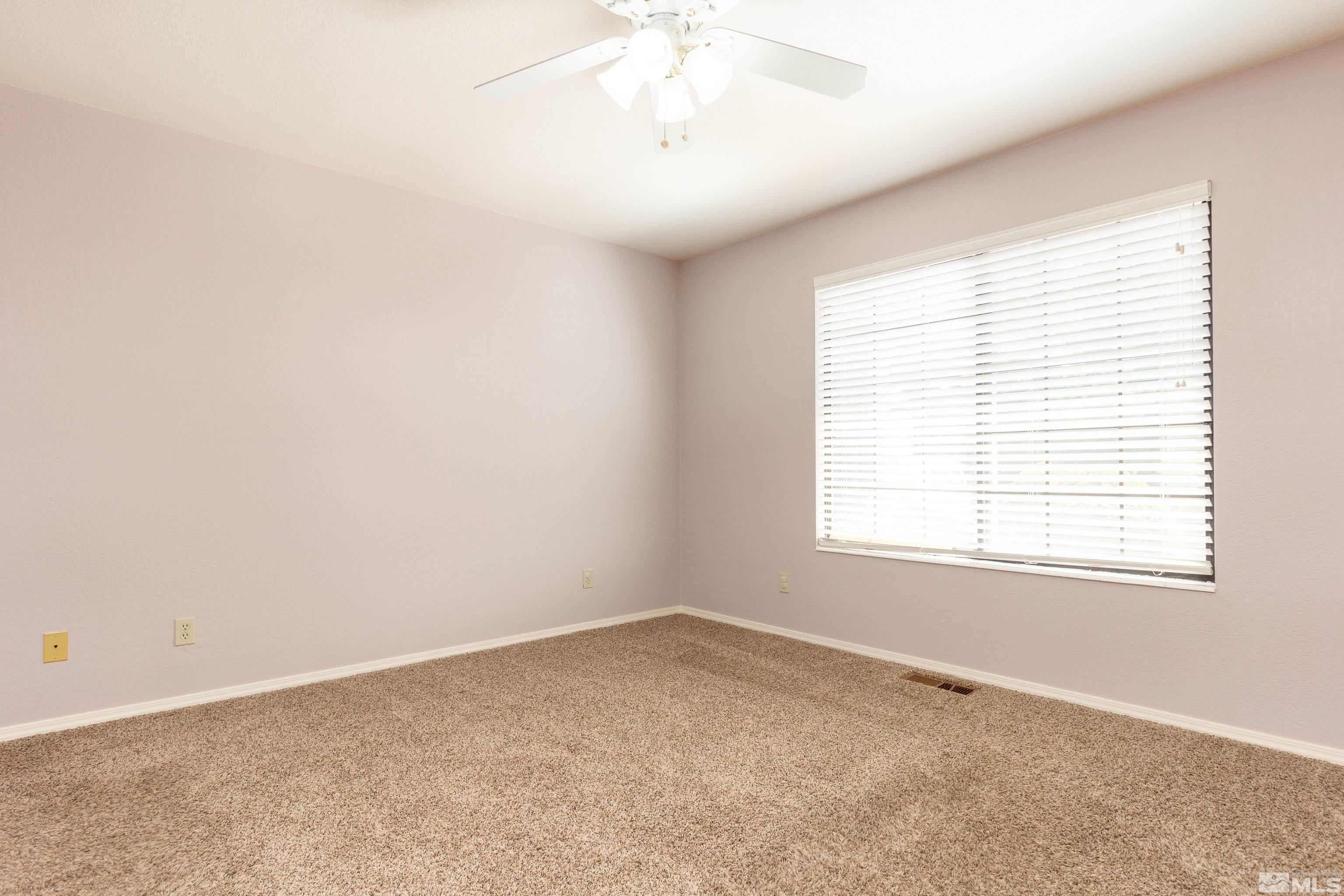 5331 Coit Drive Reno, NV 89523 - Photo 10 of 28 an empty room with a window