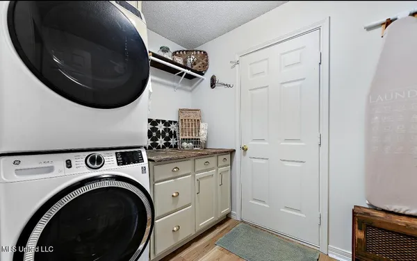 $2,500 | 3217 Rachel Lane, Ocean Springs, MS 39564