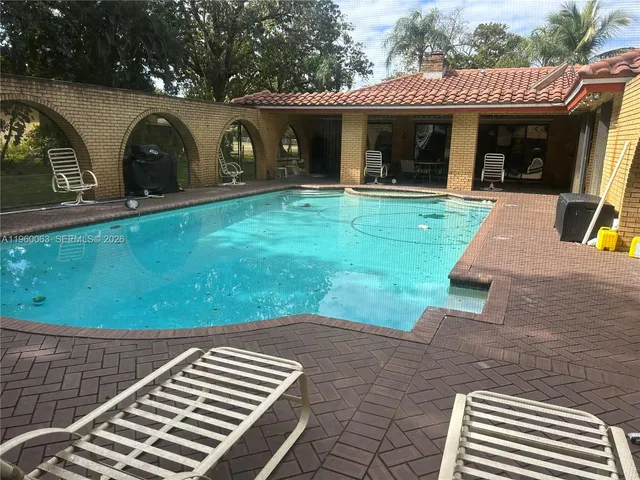 $3,250,000 | 4900 Southwest 178th Avenue, Southwest Ranches, FL 33331