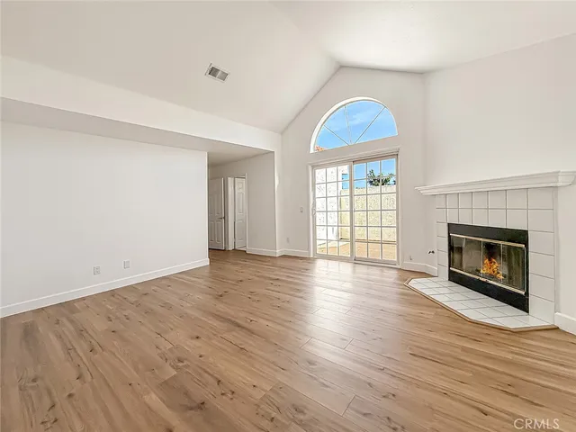 $840,000 | 206 Camino Cortina, Camarillo, CA 93010