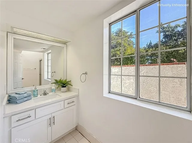 $840,000 | 206 Camino Cortina, Camarillo, CA 93010