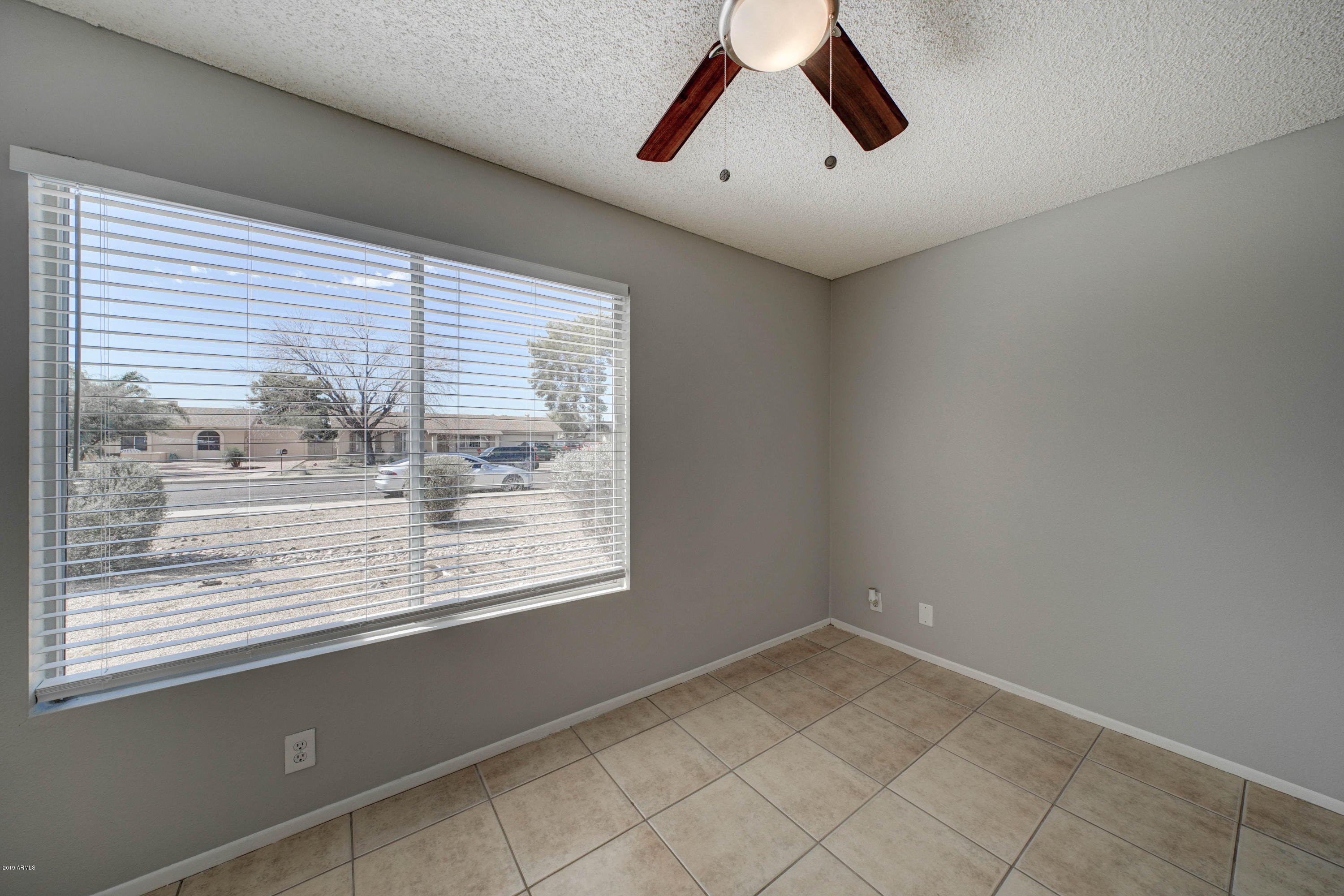 7338 West Hatcher Road Peoria, AZ 85345 - Photo 11 of 21 7338 W Hatcher Rd-11