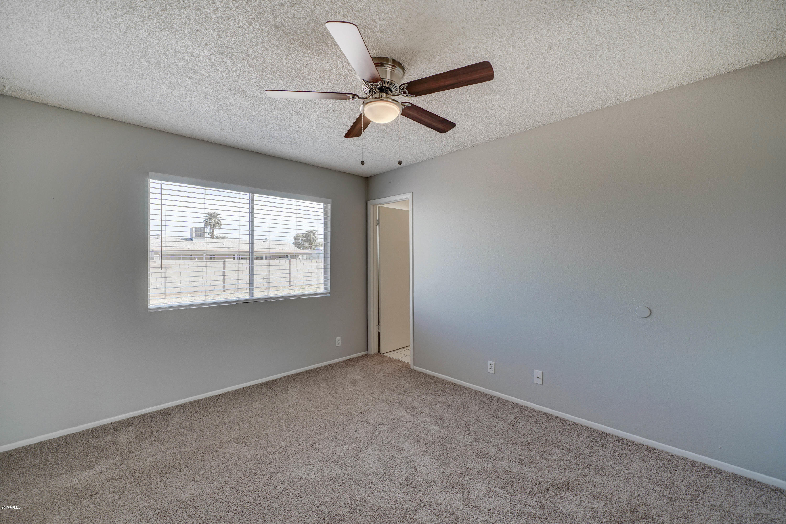 7338 West Hatcher Road Peoria, AZ 85345 - Photo 14 of 21 7338 W Hatcher Rd-14